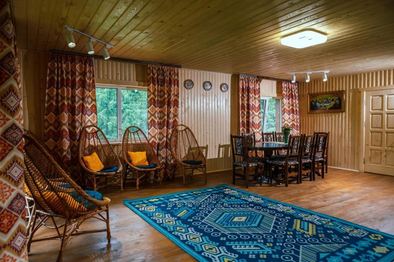 Khata Lisnyka Verkhovyna Buitenkant foto